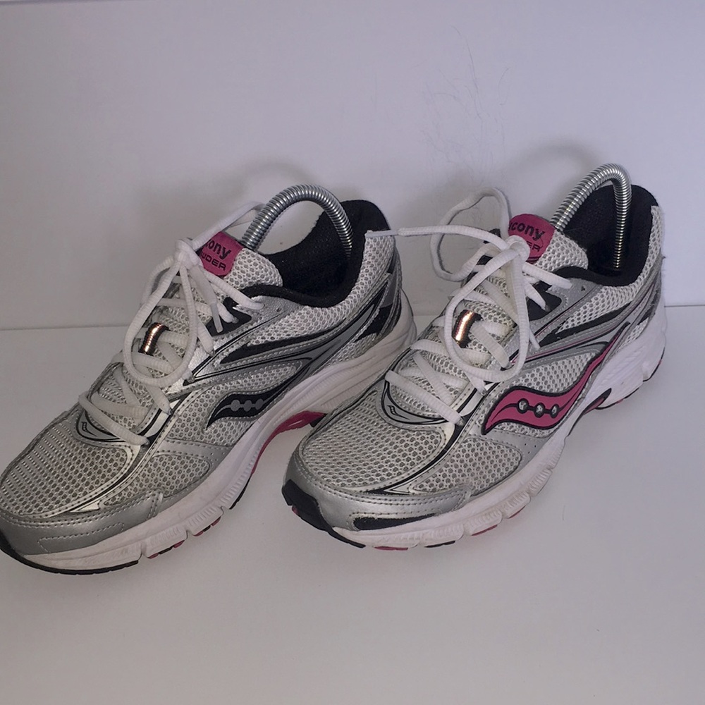 Men’s Saucony Marauder 3 Athletic running shoes size 9